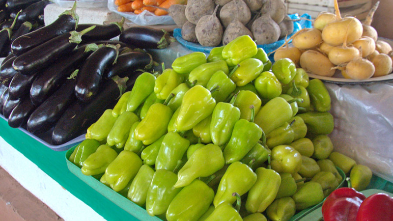 Разнообразие овощей и фруктов в Узбекистане