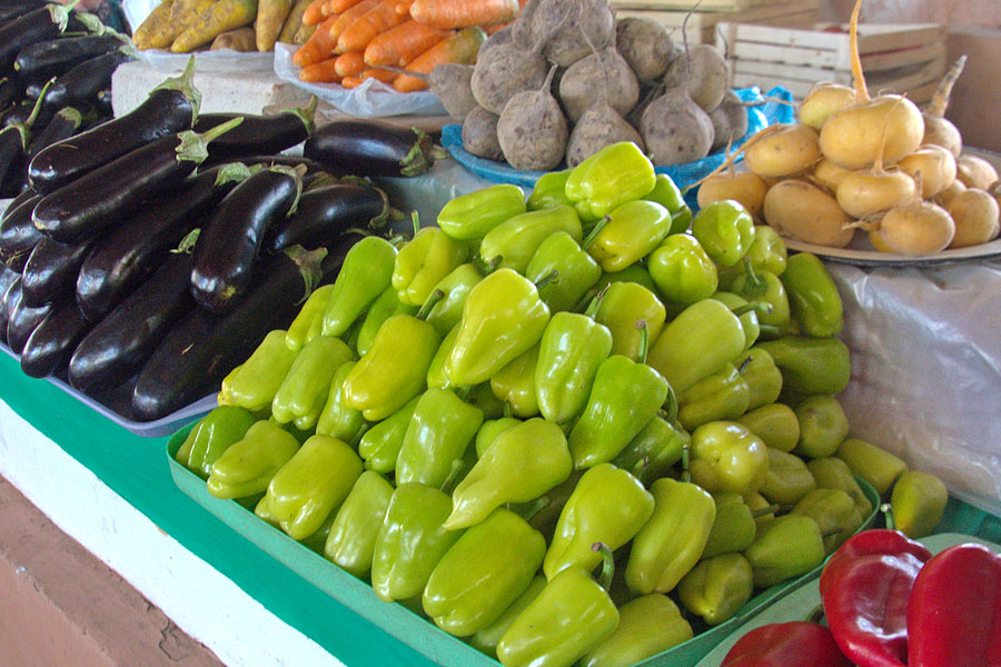 Разнообразие овощей и фруктов в Узбекистане