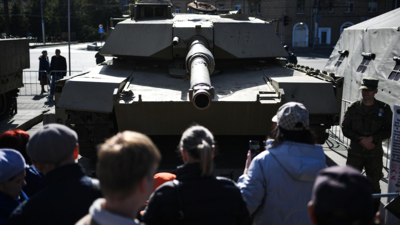 Украина получит списанные австралийские танки Abrams