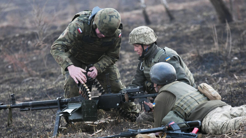 Польский экс-военный рассказал, как инструктор призывал убивать русских