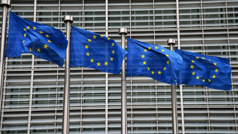Десять стран ЕС призвали расширить санкции против российских металлов
