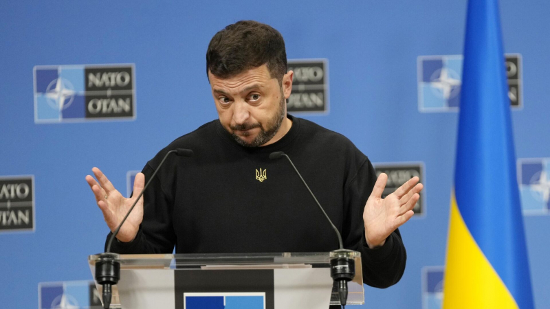 На Украине набросились на Зеленского из-за удара ВСУ по Таганрогу