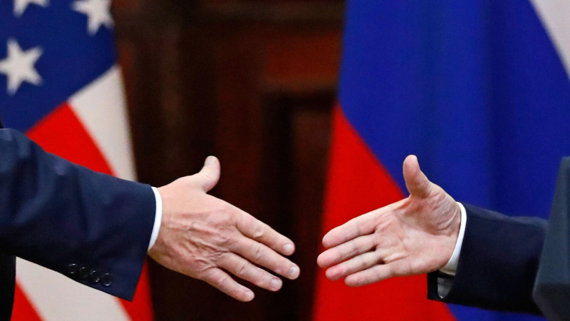 Украина, Ближний Восток и хоккейный матч: о чём говорили Путин и Трамп 2,5 часа